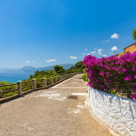 Sos Dorroles Motoparking Lejlighed Cala Gonone